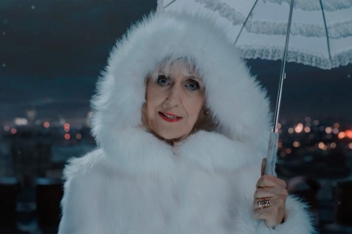 RadioTimes's tweet image. #DoctorWho boss says Mrs Flood breaking fourth wall "might never be explained"

radiotimes.com/tv/sci-fi/doct…