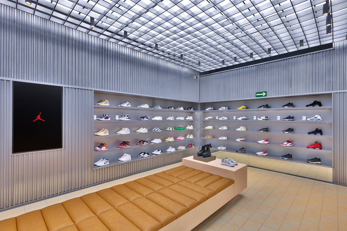 Nice Kicks on X Nike and Jordan Brand opened its first World of Flight store in Mexico today The store follows the opening of Jordan WOF locations in China Milan Tokyo