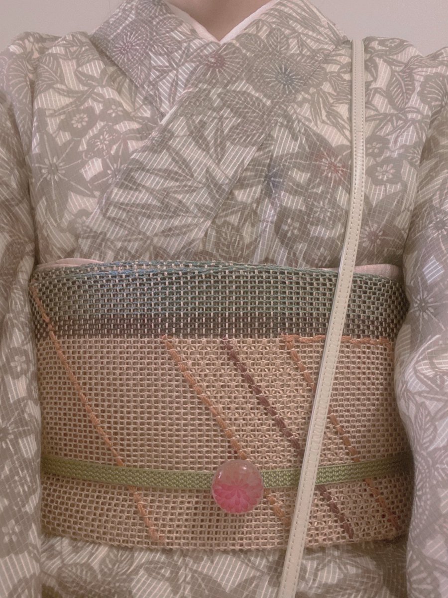 rqmmt's tweet photo. 夏着物。
映ってないけどお太鼓めっちゃ上手くいってとても上機嫌な1日でした✌️

 #絹紅梅
 #着物コーデ
 #着物 https://t.co/eFZ9yZLcCc