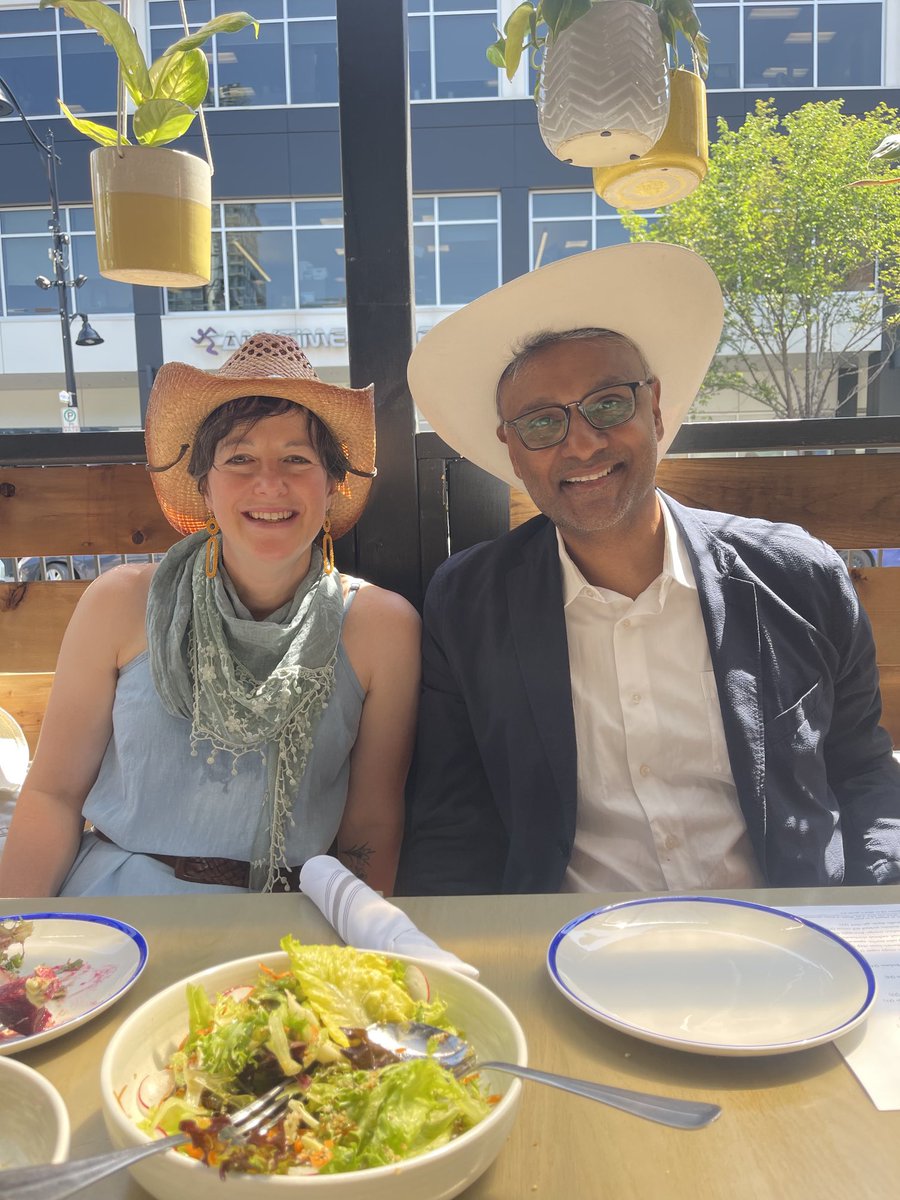 LabPillai's tweet image. So nice to catch up with Karlee Silver CEO Grand Challenges Canada who supported our LAMPREG work in Ethiopia ⁦@gchallenges⁩ ⁦@SnyderInstitute⁩ ⁦@UCalgaryMed⁩ MNCH