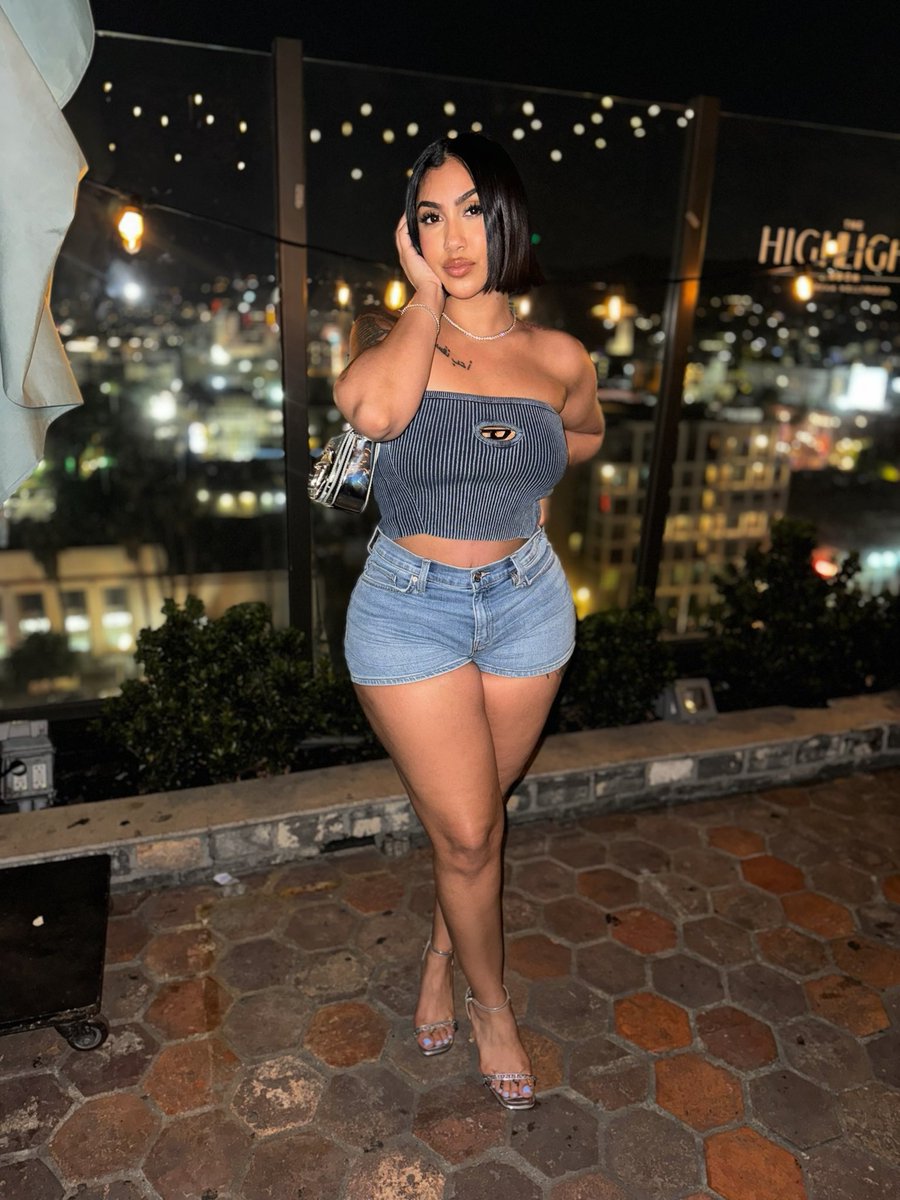 queennaija's tweet photo. short hair era https://t.co/5xdJto5Zcv