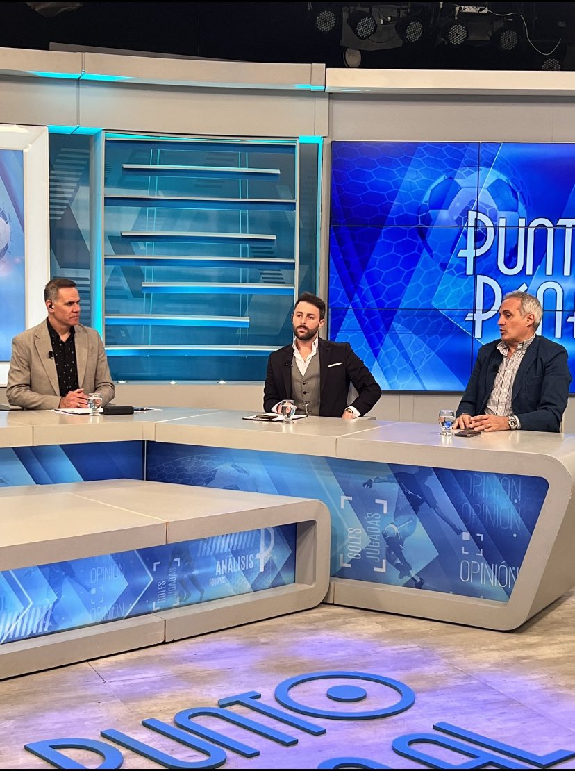 dmartindorta's tweet photo. Gracias @Punto_Penal por la invitación del domingo al mediodía!! https://t.co/4rTSRD08EX