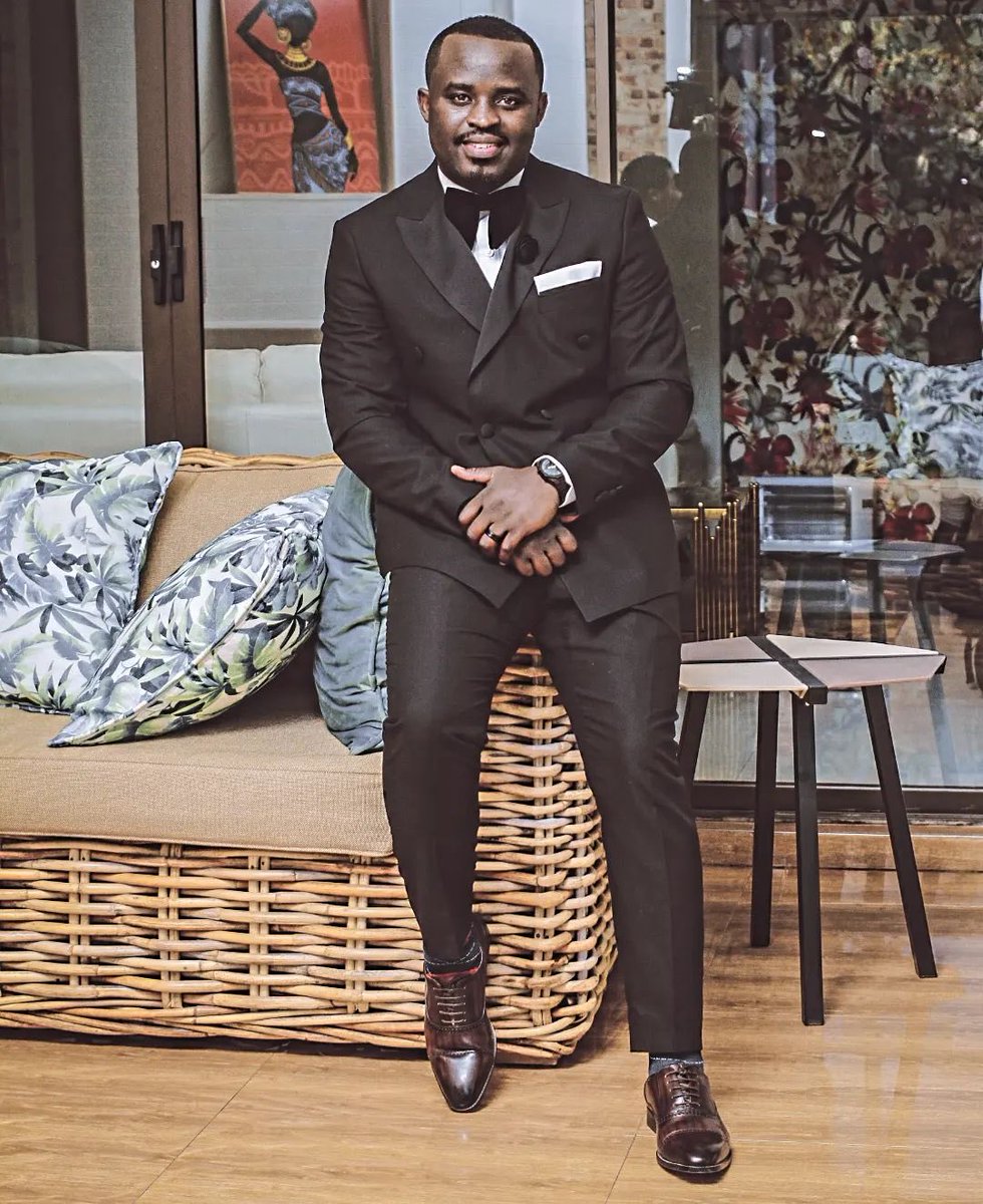 Mr_Kaygee's tweet photo. Elegance in every stitch 🧵🪡 https://t.co/iwMbWgSBFZ