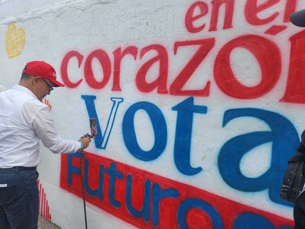 Arriba en el corazón #VotaFuturo

#9Jul
#Venezuela
<a href="/movfuturoven/">Movimiento Futuro</a>