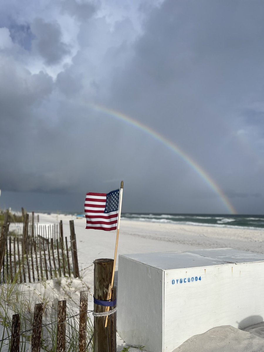 sakins83's tweet photo. Okaloosa island @spann https://t.co/Vs23ds79Pz