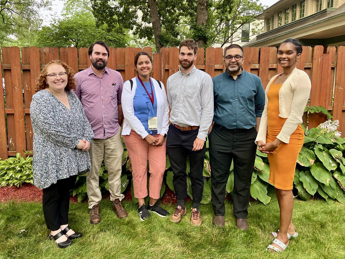University of Chicago Hem/Onc Fellows (@uchemoncfellows) on Twitter photo We are thrilled to welcome our newest class of first year fellows to <a href="/UChicagoHemOnc/">University of Chicago Hematology/Oncology</a> and excited to see you begin on your path to becoming oncologists!
And a huge thank you to <a href="/folopade/">Olufunmilayo Olopade</a> for hosting our tradition of the new fellows' reception on a beautiful summer evening! We are thrilled to welcome our newest class of first year fellows to <a href="/UChicagoHemOnc/">University of Chicago Hematology/Oncology</a> and excited to see you begin on your path to becoming oncologists!
And a huge thank you to <a href="/folopade/">Olufunmilayo Olopade</a> for hosting our tradition of the new fellows' reception on a beautiful summer evening!