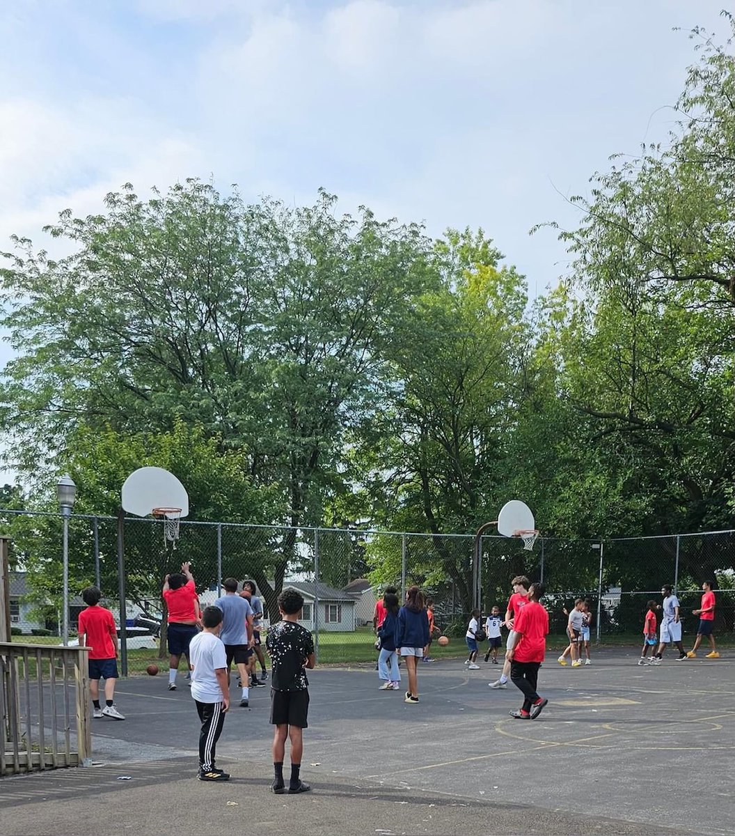 tj_football's tweet photo. Awesome day with the Boys &amp; Girls Club of Frederick! 2nd year in a row our program was able to spend the day playing sports and having a blast with their kids! All in for the Frederick community! https://t.co/8JBGrZD4YJ