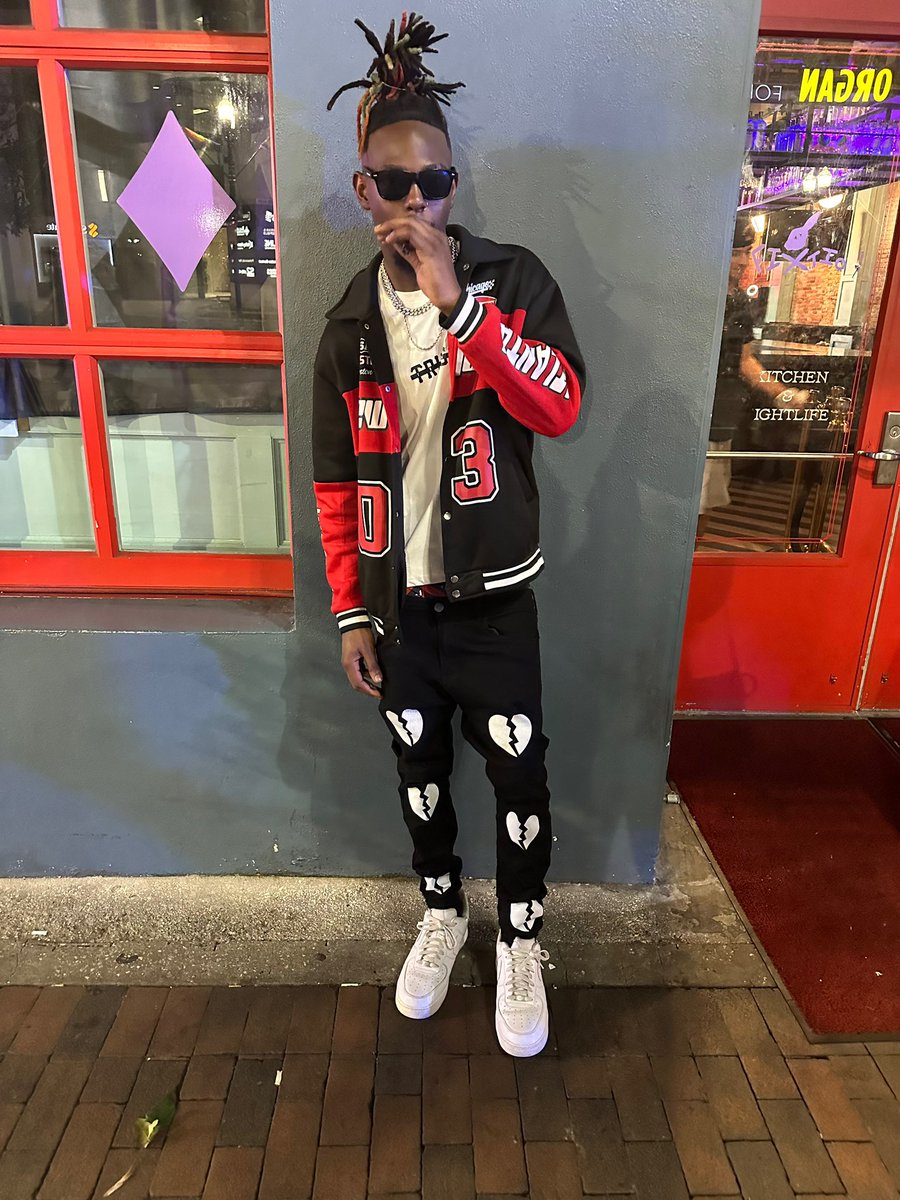 KvngSpinn's tweet photo. Back In My DL Eraa lmaooo🤧 https://t.co/HnuyZ6Bfkg
