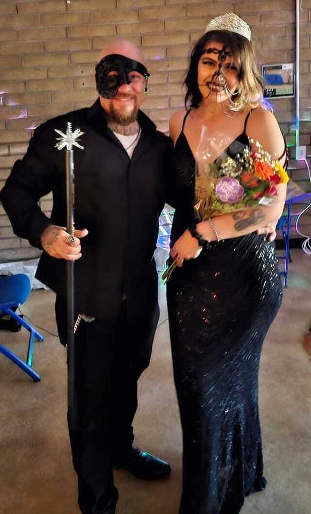ypr_national's tweet photo. This past weekend, YPR-Durango hosted a Second Chance Prom event. It was a huge success with 25 participants enjoying dancing, mocktails, and a professional photographer. Such an amazing night! #SecondChanceProm #YPRDurango #Recovery https://t.co/wEp366kVlQ