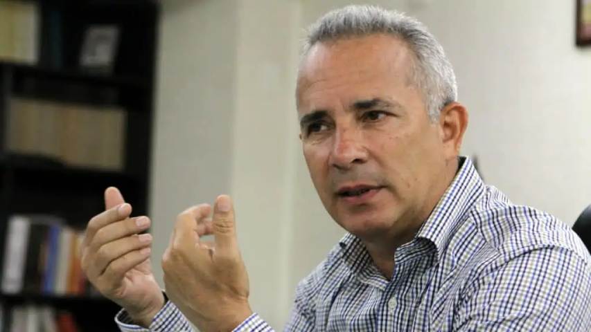 Unionradionet's tweet image. Bernal anuncia movilización del Psuv en San Cristóbal este #10J dlvr.it/T9Nbzd