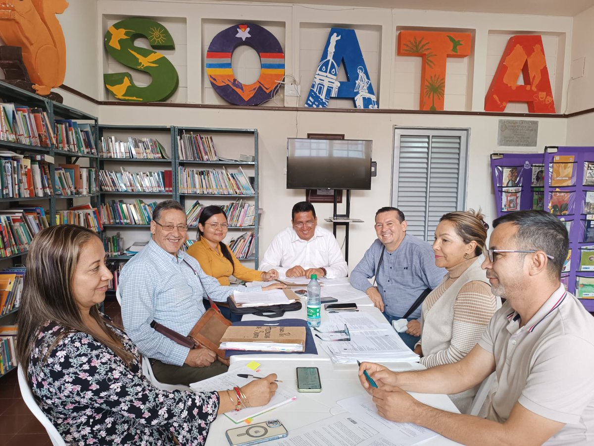 sunetcolofc's tweet photo. #ConExito se llevó a cabo la negociación del Pliego de Peticiones elevado por @sunetboyaca a @AlcaldiadeSoata, desde @sunetcolofc felicitamos al equipo negociador por lograr la concertación de beneficios para nuestros afiliados en el ente territorial. #SunetSeMoviliza. 💪🏻🇨🇴 https://t.co/jQbFHjQDZj