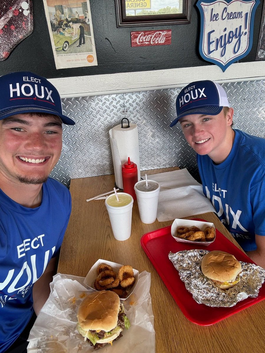 Great day door knocking in Rich Hill! After knocking I had to treat the team to Swope’s Drive-In. Their chicken sandwich was massive and absolutely delicious. Thanks to all our team out on the doors in this heat! 28 days left till the August 6th primary. Let’s make them count!