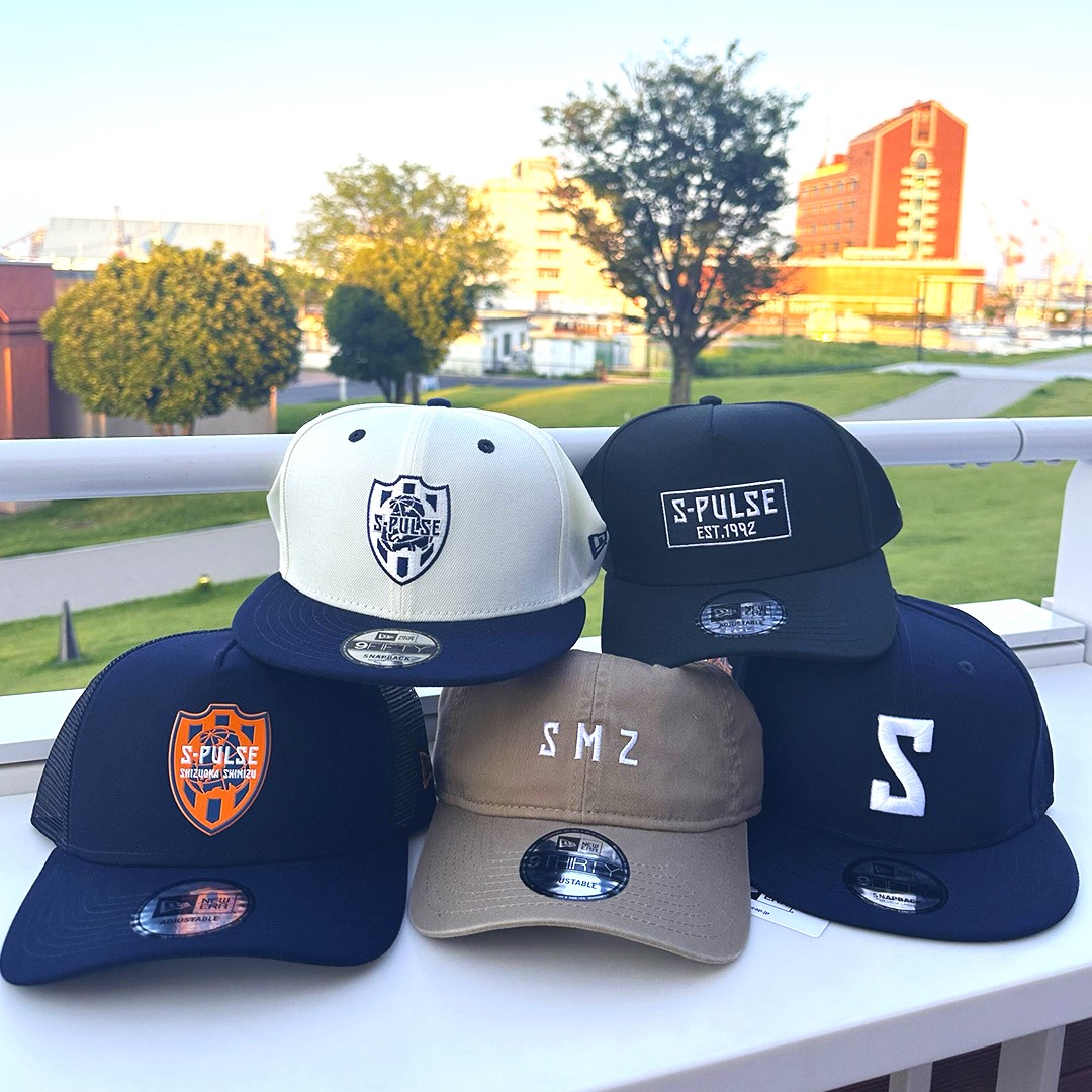 観戦にも普段使いにもオススメのNEW ERA®コラボキャップ🧢 デザインは5