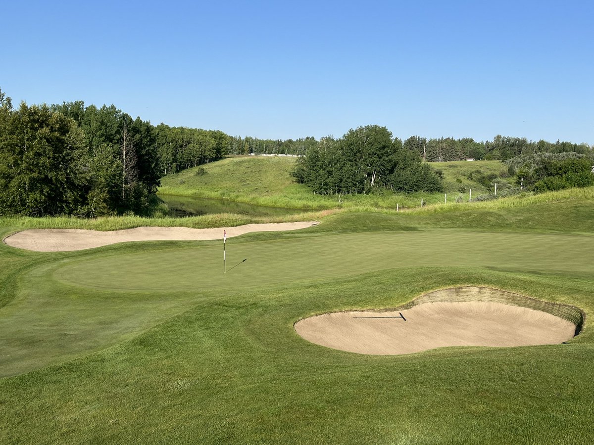 Finally some warm weather here <a href="/CarnmoneyGolf/">Carnmoney Golf Club</a>.