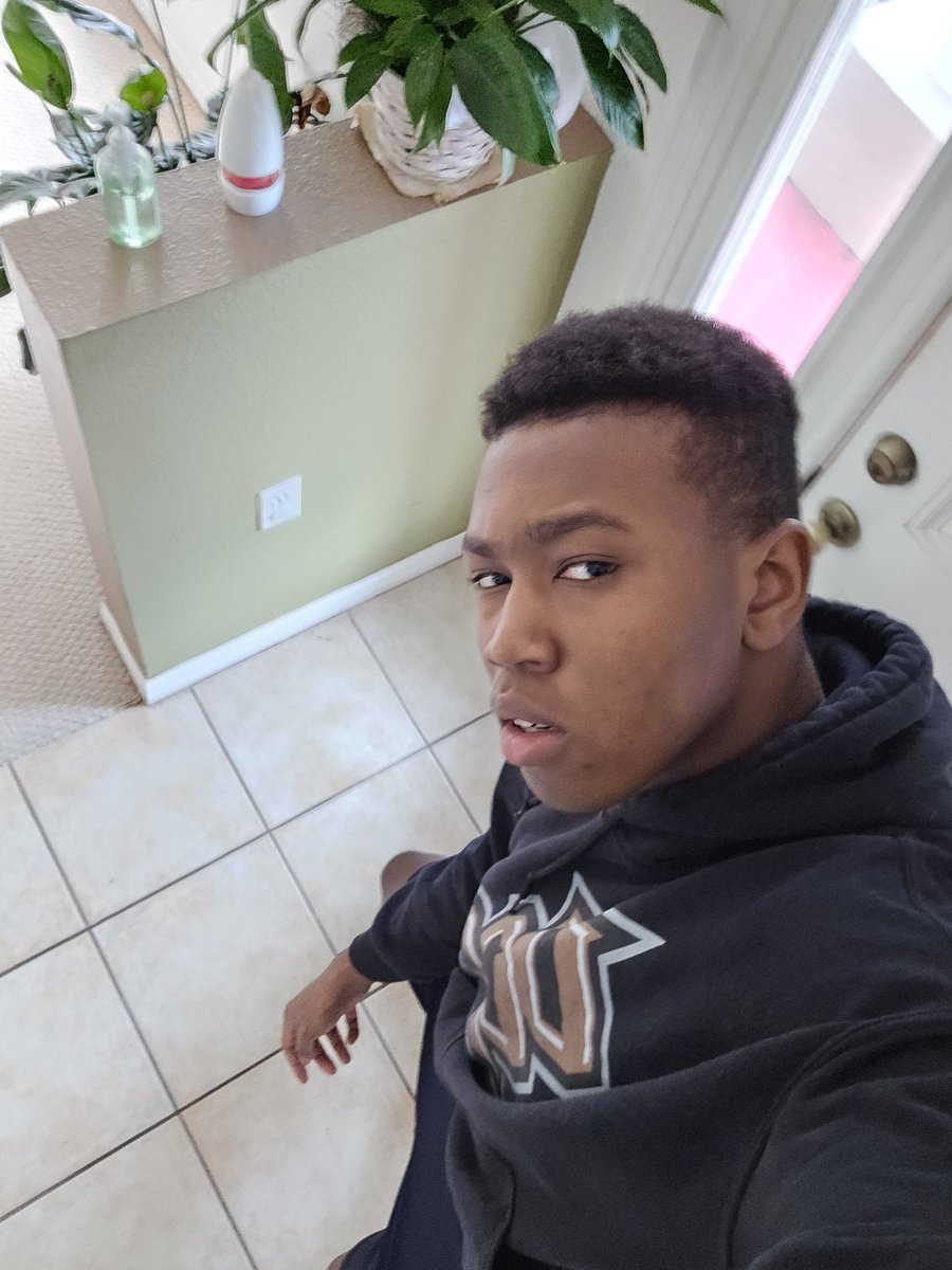 ohso_dapper's tweet image. The persona vs the irl human