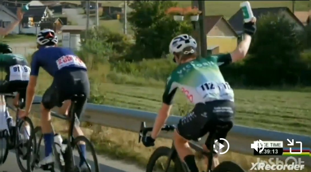 Leandro Bittar tweet media