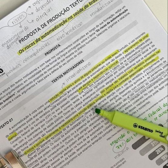 nkvyxx's tweet image. ⋆.˚✮🎧✮˚.⋆ | como usar; o que é; disponibilizado; o modelo da redação. uma thread necessária ao #studytwtbr #study