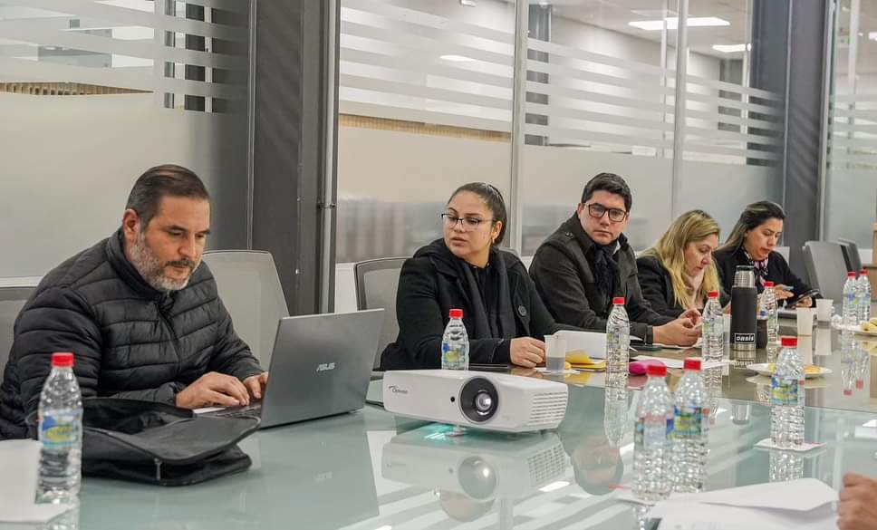 EdelmaPedrozo's tweet photo. Ministro Jorge Bogarín encabezó mesa de trabajo del Equipo de Alto Desempeño - ajustes finales  PEI - JE. 2da jornada. 🙌 
DirecciónPlanificaciónEstrategica, https://t.co/rAmeAQhucX