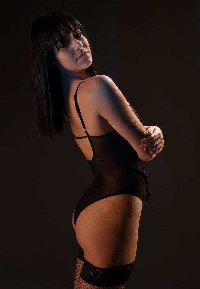 bolodesanimada's tweet photo. Gótica em ensaio sensual ? Sim 🥴 
Antes de administrar a página, eu trabalhava como modelo de roupas e lingeries em SJC e também para as lojas JB em Jacareí.
Foto 4k de @cynthiadomemica. https://t.co/pJjBmBW0PP