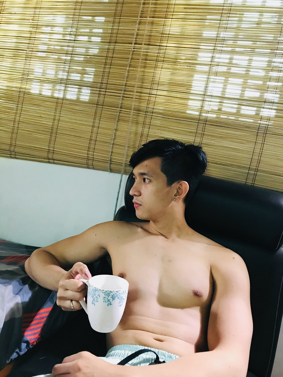 Mike_Bernabe01's tweet photo. Coffee ☕️ ka muna. https://t.co/hSRWHjkcD2