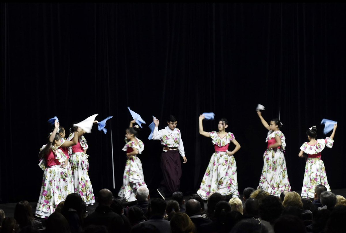 🇦🇷 Acto 9 de Julio DÍA DE LA INDEPENDENCIA en Montecarlo, junto a instituciones, vecinos y jóvenes estudiantes 🇦🇷

“Nadie es la patria, pero todos lo somos” (J.L.Borges)