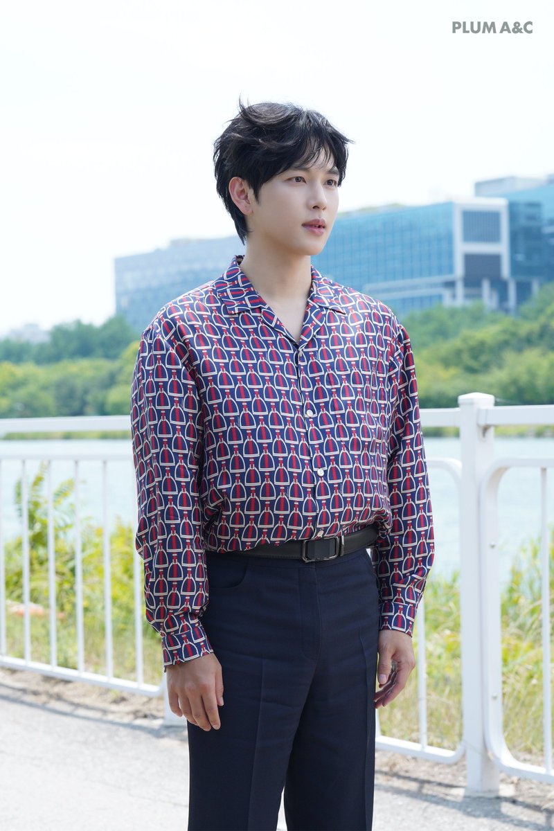 everydaysiwan's tweet photo. Selected behind the scene photos of Yim Siwan during ‘Haru (One Day) Vegetable’ ad shooting from Plum's official naver post 

Full version 
👉 https://t.co/xjW8Ff29vz

#임시완  #yimsiwan #imsiwan https://t.co/1JFzQpP8Yv