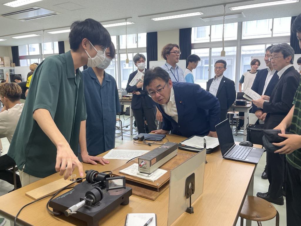 上野賢一郎 tweet media