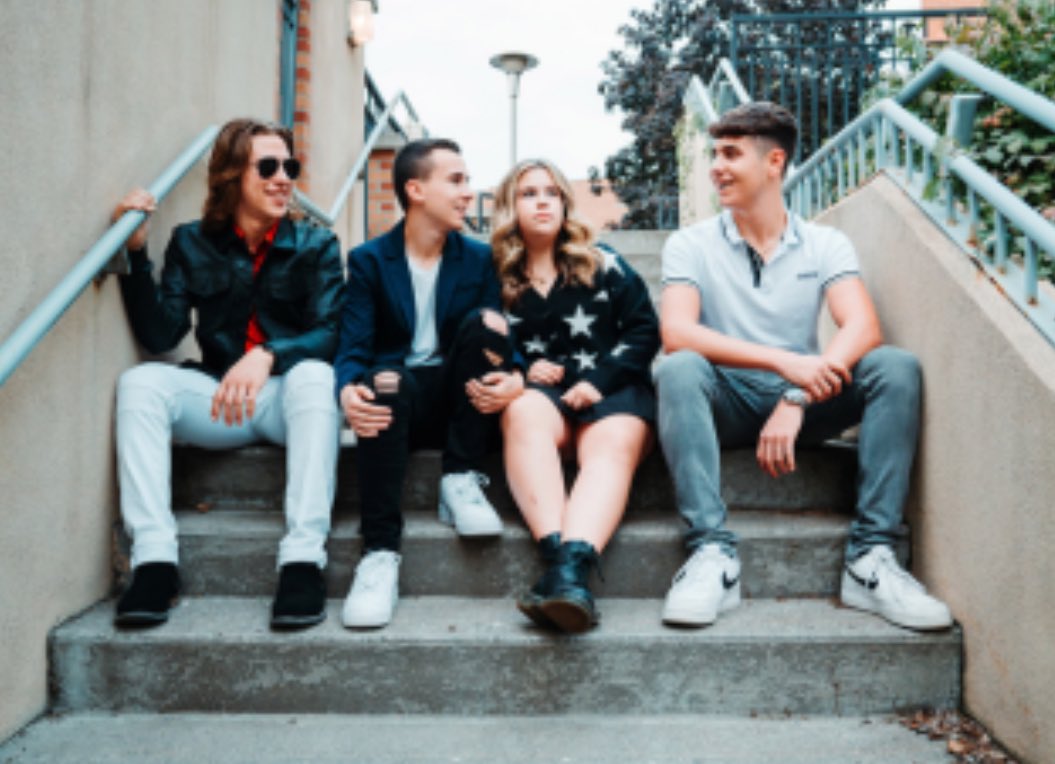 oshawacity's tweet photo. The rain held out for Events in the Park, featuring Lazo &amp; Exodus, Tuesday evening. Don’t worry if you missed it - catch @kidsaloneband at Ed Broadbent Waterfront Park this Thursday at 7 p.m. https://t.co/eyHmCoFioB #OshEvents https://t.co/80lEsnzrVt