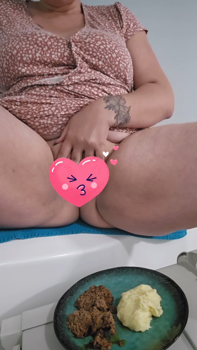 Krissybcd's tweet photo. Dinner is served 😈 💦💦💦 

Go check out the whole uncensored video  here https://t.co/pEDeP3m9Fv

🚨50% off the first month to the first 20 fans🚨

Go quick! There you'll get complete and full access to my naughtiest side with absolutely no PPV! 💋

#Onlyfan #onlyfansbabe #onlyfanschick #onlyfansmilf #onlyfanspromo #onlyfanspaid #onlyfansfree #nudes #SellingContent #content #NSFW #sale #discount #promos #nsfwtwtًً  #ass #lingerie #VIP