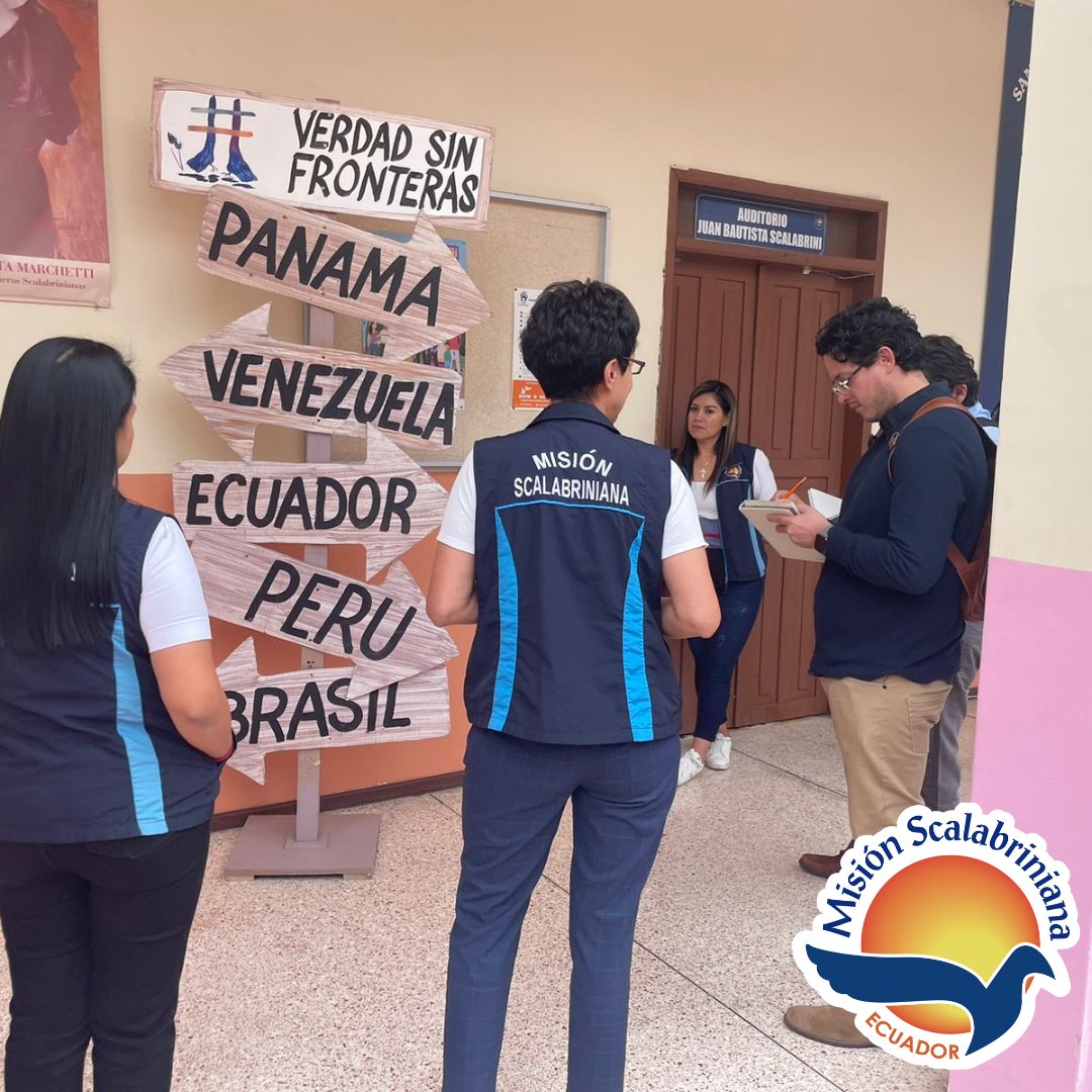 Scalabrinianas's tweet photo. La Mision Scalabriniana recibió la visita de  ACNUR Ecuador y los oficiales de proyectos del donante @PRM (Programa Regional sobre Migración), en el Centro de Atención Integral Cristo Peregrino ubicado en Ibarra, Imbabura.
 #ACNUR #DerechosHumanos #derechosdelmigrante #Ibarra https://t.co/iTu7uGCw1O