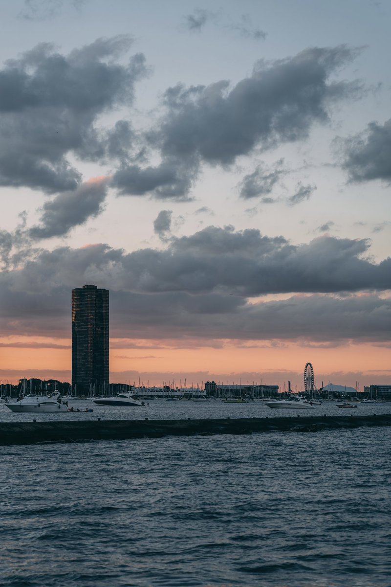 Lakeshore Sunset 🌅