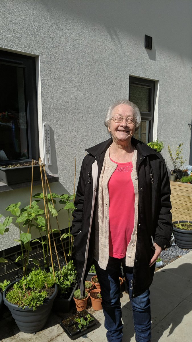 TCHCollins's tweet photo. Monday morning, I discovered my mum had passed away in the worst way possible: in person. I'd never seen a dead body before. She was so cold when I found her! That image will haunt me to be sure. 

I love you mum, I miss you so much already xxx https://t.co/UsySn67MYS