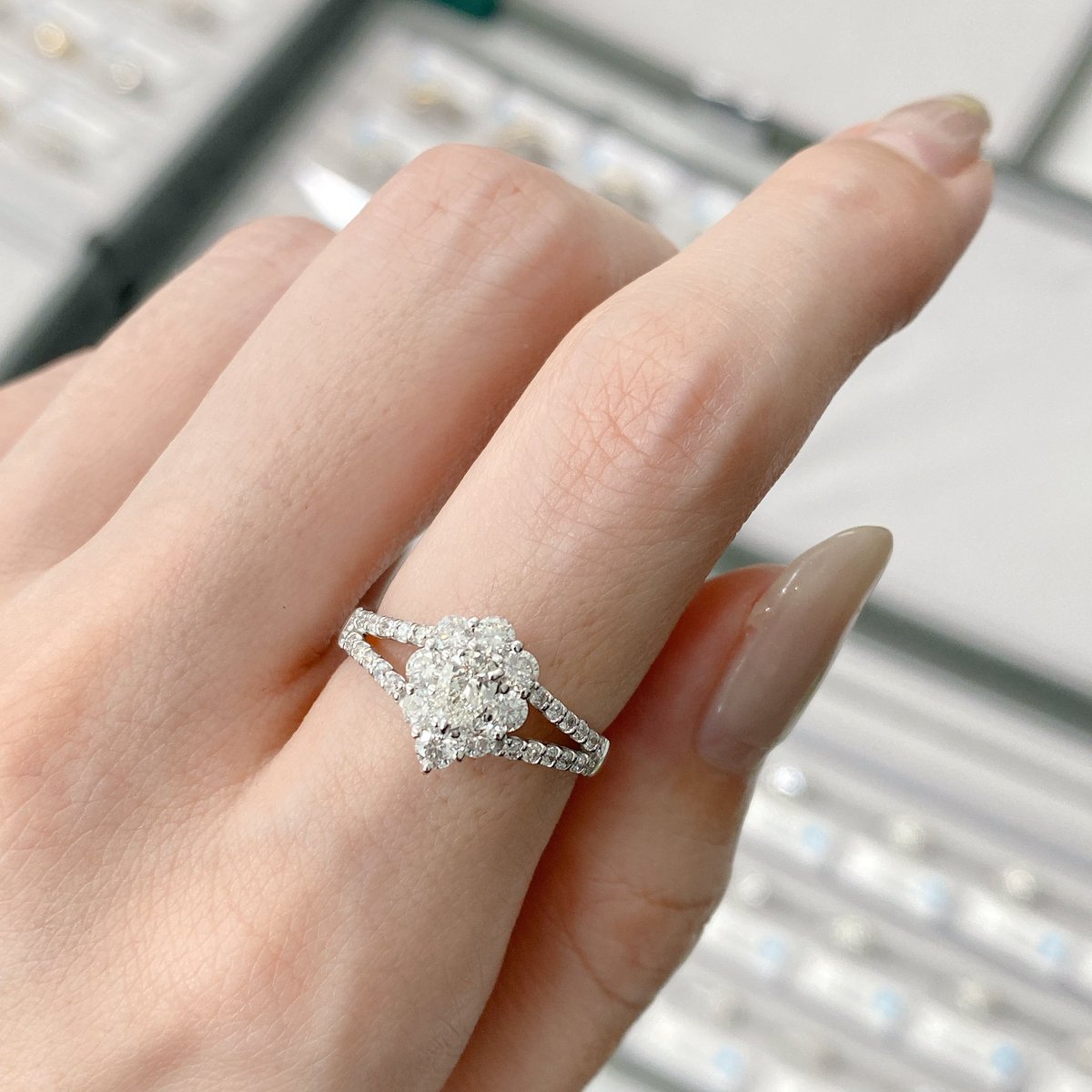 orbjewelry_'s tweet image. おはようございます☀️
今日の配給品は「キムチ・味のり」です！あと白いご飯があれば1食いけますね🍚

よし！今日も1日頑張るぞー✊✊

#pearshape
#madeinjapan
#japanquality
#japanjewelry 
#ownfactory