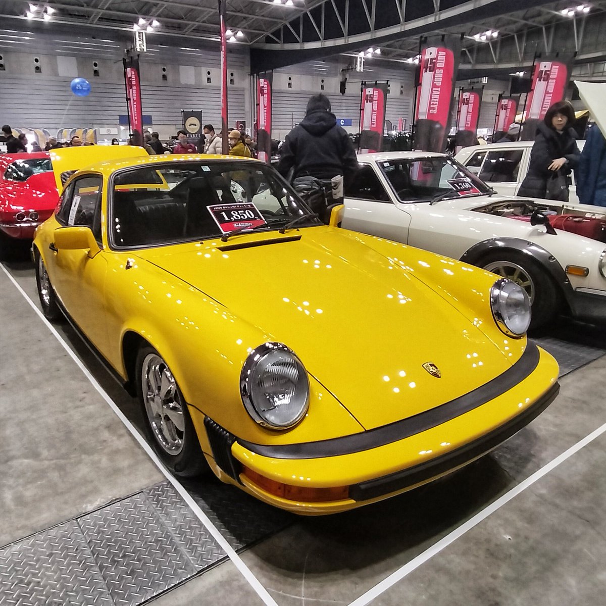 sugawara_jr1987's tweet image. おはようございます✨

本日は真っ赤な #ポルシェ♫ならぬ、黄色のポルシェ🌟

これは #911SC かな🤔