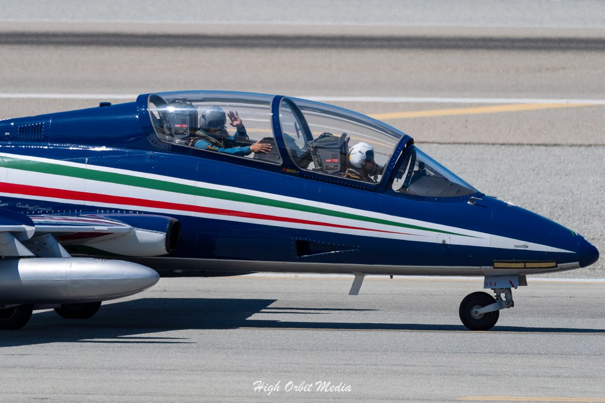 highorbitmedia's tweet photo. The Italian Air Force Demo Team, "Frecce Tricolori", leaving @montereyairport at about 3:30pm today heading to the weekend air show in #Sacramento.

@FrecceTricolori @SeeMonterey @CityOfMonterey

#freccetricolori #aviation #aviationphotography #aviationdaily #California https://t.co/fJZhGFDzQE