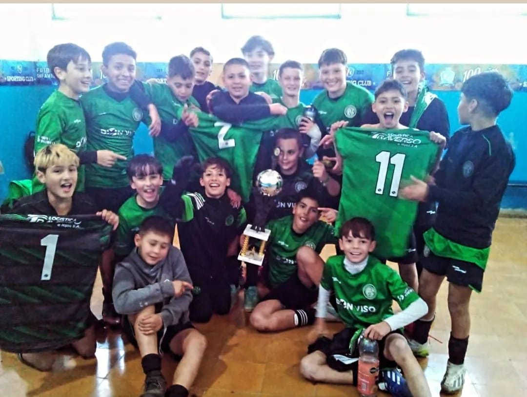 _Corralense's tweet photo. #TorneoApertura2024 #LRFS
💚💚 DALE CAMPEÓN 💚💚
 
CAMPEONES COPA DE ORO🥇
🏆5ta División 
🏆Cat. 2011

CAMPEONES COPA DE PLATA 🥈
🏆Categoría 2010
🏆Categoría 2012 https://t.co/Z4PPXgDTK3