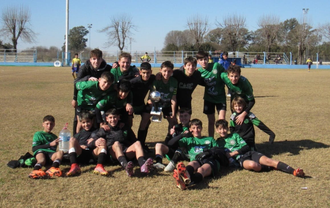 _Corralense's tweet photo. #TorneoApertura2024 #LRFS
💚💚 DALE CAMPEÓN 💚💚
 
CAMPEONES COPA DE ORO🥇
🏆5ta División 
🏆Cat. 2011

CAMPEONES COPA DE PLATA 🥈
🏆Categoría 2010
🏆Categoría 2012 https://t.co/Z4PPXgDTK3