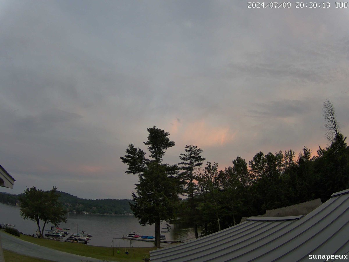 sunapeewx's tweet photo. 9 Jul 2024—Good night #Sunapee. The sunset tonight was at 8:30 PM. The forecast low for tonight is 71ºF #NewHampshire #weather #NHwx https://t.co/HMFLkKuxhf