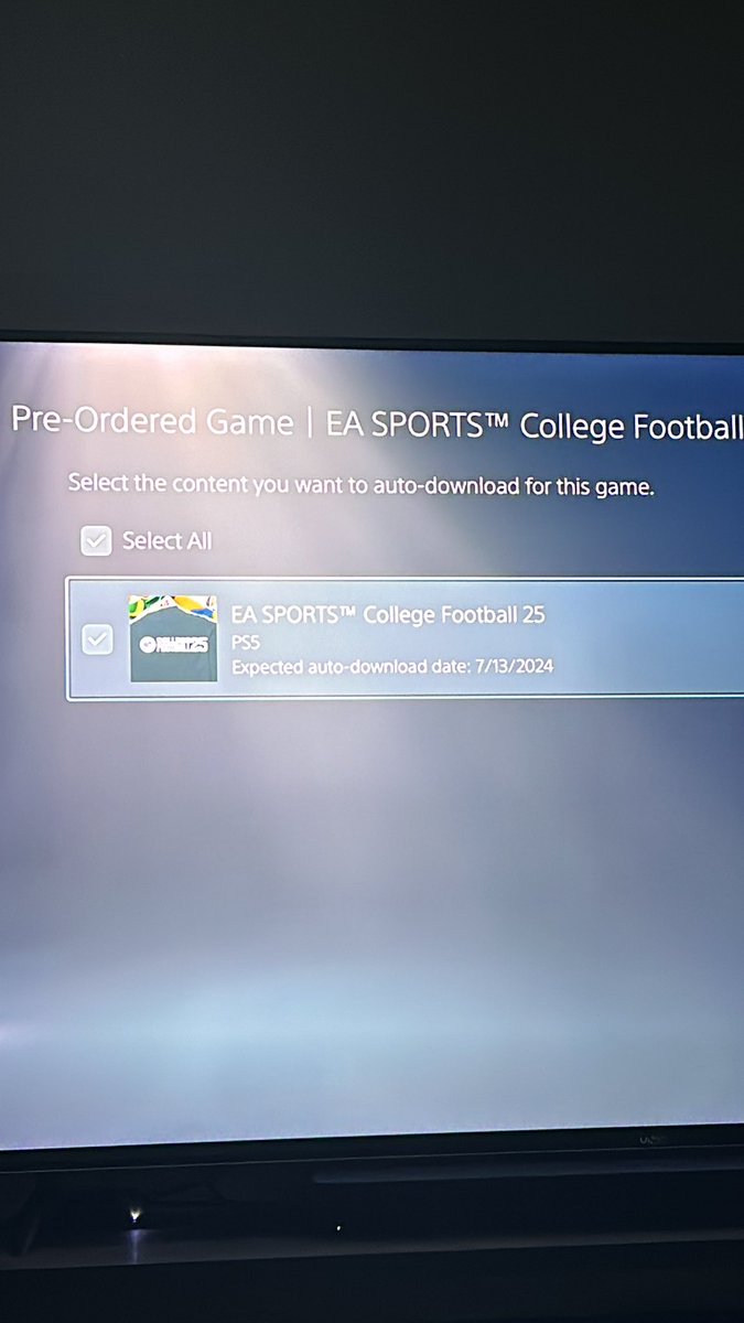 Concurt_'s tweet photo. @IsItOutEa Maybe i’m not on the internet enough, if it’s downloading the 13th do we get it the 13th too? Or will it make us wait till the 15th? https://t.co/ftb8WJxyku