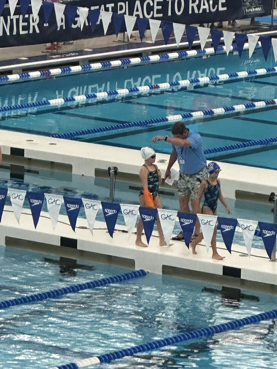 Spetrisk's tweet photo. @UVASwimDive my 9 year old has been a fan since birth, 10 days before her end of year swim meet she broke her arm, she decided to compete anyways and qualified for finals in the 25 back &amp; free and 50 free. High School class of 2033 #futurehoo https://t.co/6E1gEUlSJB