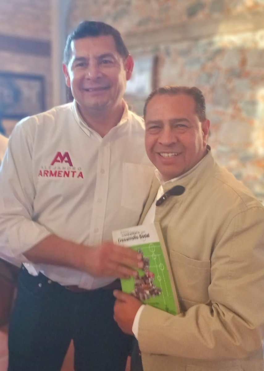 juanchezd's tweet photo. Muy feliz cumpleaños estimado y querido Gobernador Electo @armentapuebla_ ... 

Que la felicidad llegue y se quede por siempre en su vida y en la de sus seres queridos, con mis mejores deseos y bendiciones, reciba un fuerte y cálido abrazo de felicitación. https://t.co/Ml9A7sj9mi