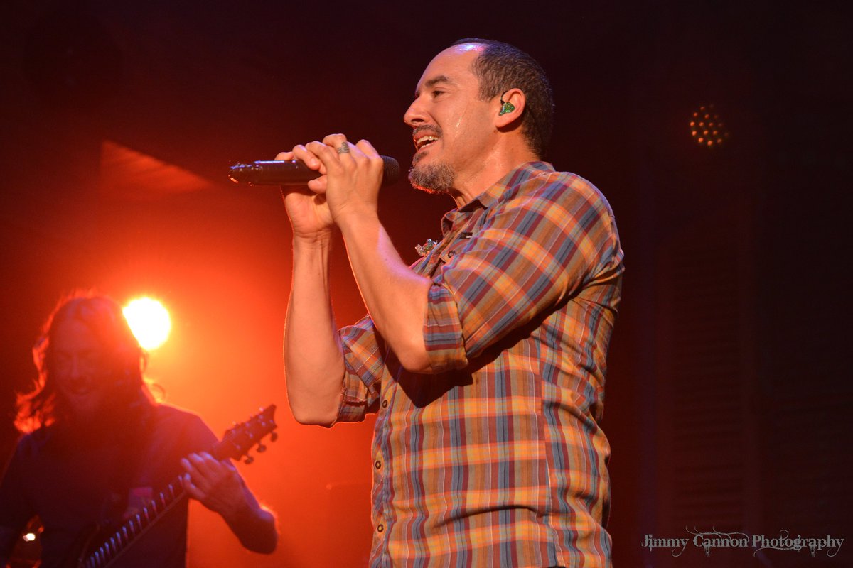 jcann311's tweet image. Imma tell my kids this was Dave Mathews 😝 @311 #SaMartinez 📸 #311Nation