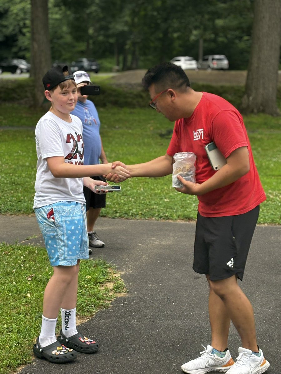 AshleeTArtist's tweet photo. Thank you @brandontan91 for doing a community meetup here in CT! Giving your time to the community here and we crushed spotlight &amp; nihilego raids 💪
Enjoy a night of relaxing and kicking your feet up! See you tomorrow in the Hartford CT meeup!
#pokemongoapp #BrandonTan91 https://t.co/Uklp5aaOlT