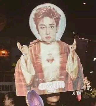 Multi_FanGhurl's tweet photo. Post ko lang ulit yung picture na nakapag secured sakin ng tix last con ng skz...

🕯️🕯️🕯️🕯️

#SKZ_WorldTour_dominATE 
#SKZ https://t.co/cTwvdfErQN
