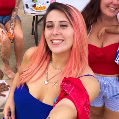 skettibee's tweet photo. #NewProfilePic https://t.co/OAl59CbYLe