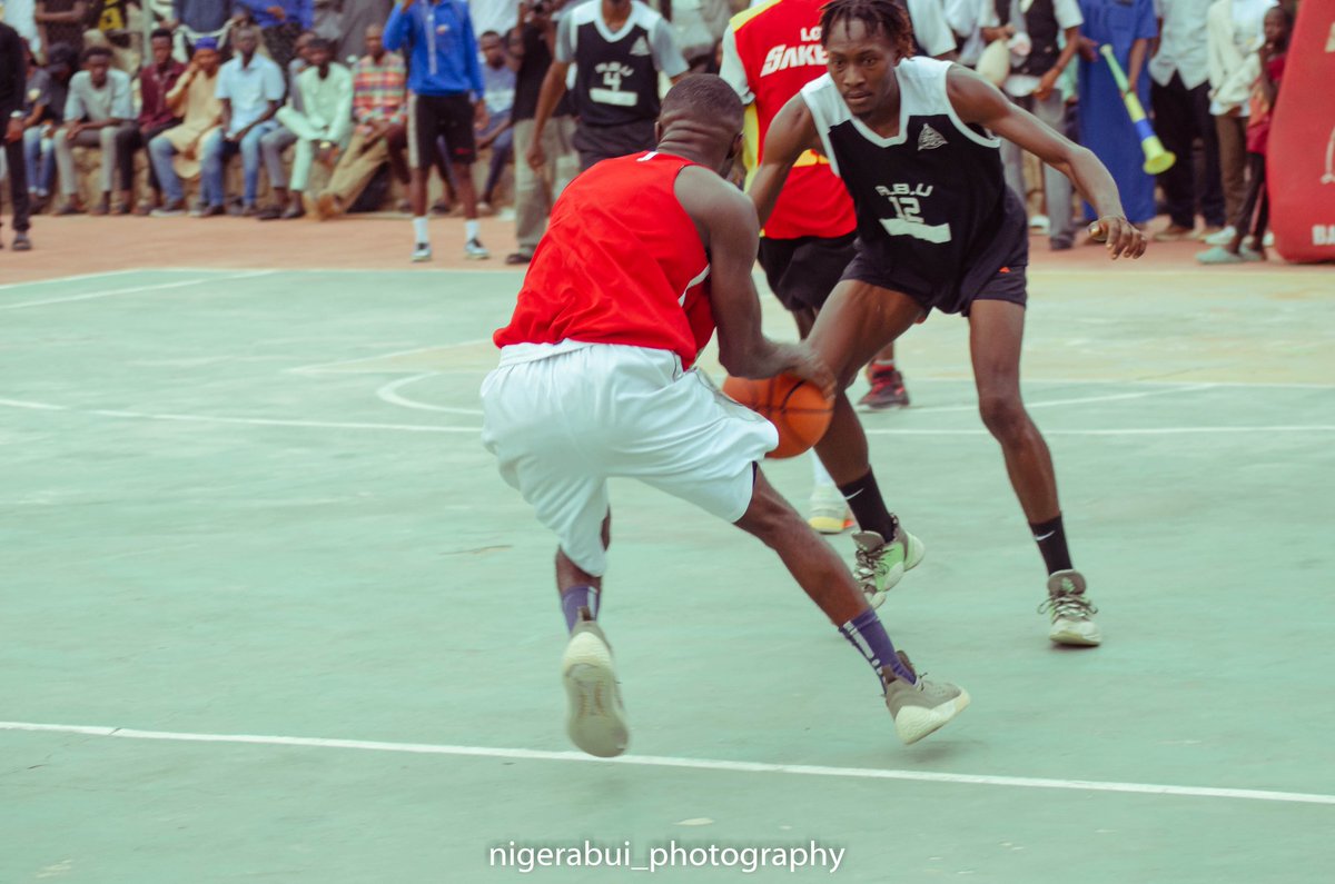 NigerAbui's tweet photo. It's an amazing experience for me documenting the on going Basketball tournament at ABU ZARIA. To see more pictures click on the link Below 👇https://t.co/xpatWjriKb https://t.co/2JaZvgeJVa