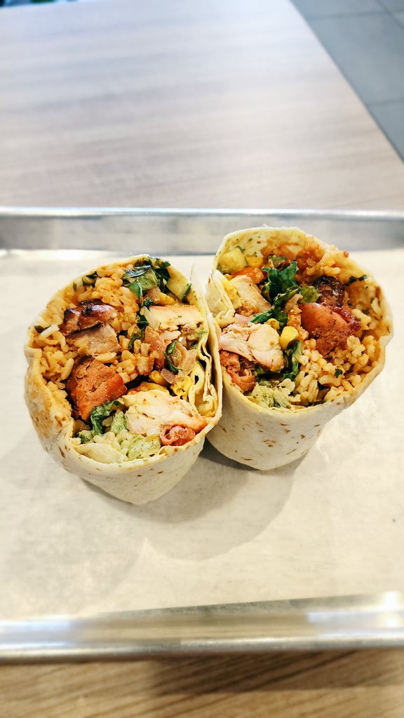 chutneystweets's tweet photo. Some say that what's on the inside matters most π―π #eatchutneys #modernindian #qsr #franchise #yvrfoodie https://t.co/awLGs9P98L