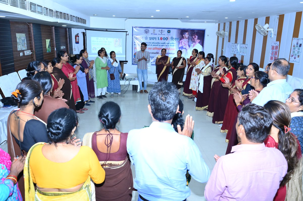 VikramshilaS's tweet photo. 185 MTs from ICDS & Health departments trained on Responsive Caregiving & Early Learning in Fatehpur, supported by @NITIAayog, @vanleerfoundation, & @VikramshilaS.
These trainers will now train 6000+ AWWs, ASHAs, ANMs across 14 blocks under #SampoornataAbhiyan #FirstThousandDays https://t.co/0Uxcm6aTeG