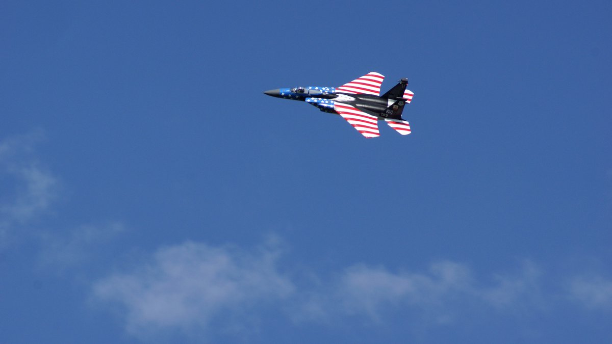 jmrutl01's tweet photo. One of our RC Club Photographers captured a few images of my custom painted 144th Fighter Wing Heritage jet this weekend.
📸: Mike Carter
#motionrc #rcjet #f15c #fresno #144thfw #airnationalguard #10k #edfjet #freewing #avgeek #f15 #eagle https://t.co/7P0SIy7i9B