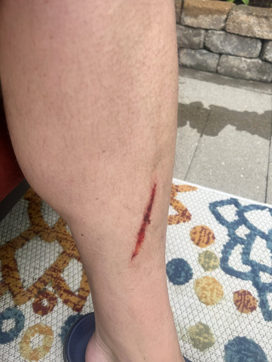 Rob17Frost tweet media